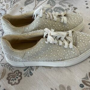 Betsy Johnson Pearl Wedding  Shoes Size 10 Sparkly Lace Up Sneakers EUC